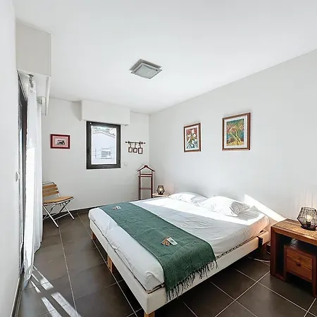 Pon2 - 2 Pieces Avec Piscine Et Terrasse דירה קאן