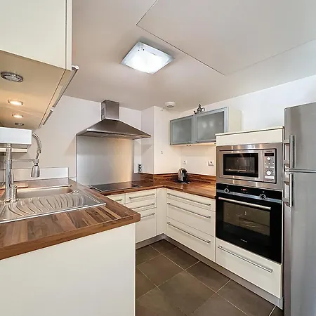 Pon2 - 2 Pieces Avec Piscine Et Terrasse דירה קאן