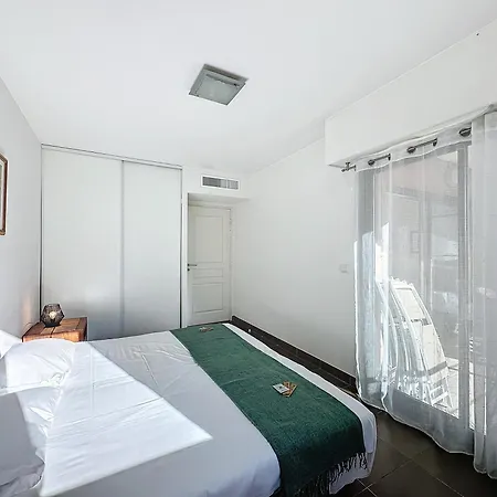 Pon2 - 2 Pieces Avec Piscine Et Terrasse דירה