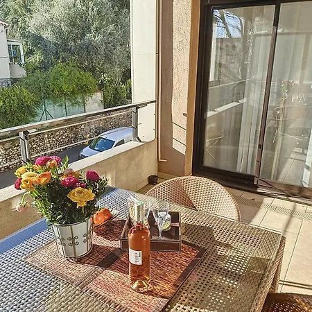 Pon2 - 2 Pieces Avec Piscine Et Terrasse דירה