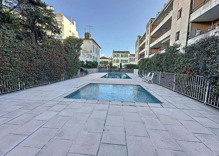 Pon2 - 2 Pieces Avec Piscine Et Terrasse * Cannes